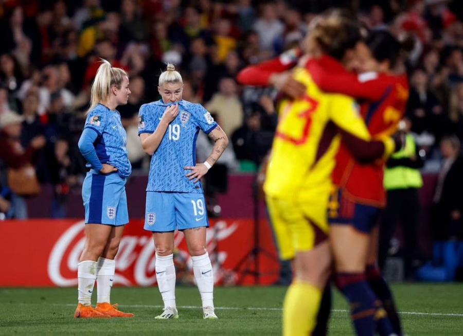 Spain defeat England in final of record-breaking Women's World Cup