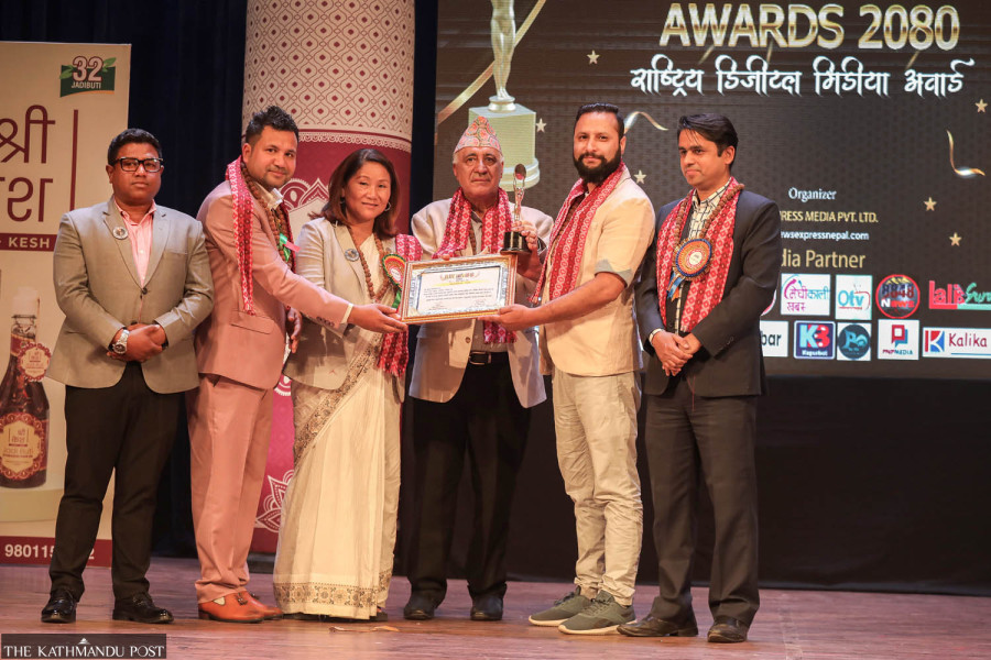 Kantipur Publications Photo Editor Timilsena awarded