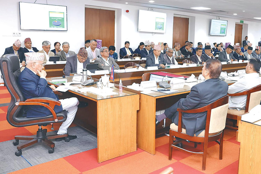 Prime minister takes briefing from secretaries