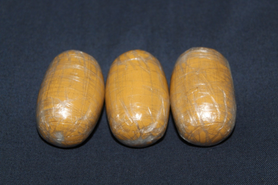 Indian national arrested with 855 grams gold from TIA