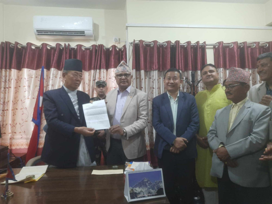UML, Maoist Centre urge Koshi province head to initiate process for new government formation