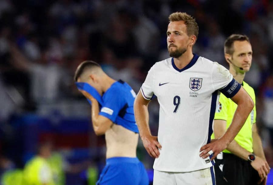 England top group but night belongs to Slovenia after drab 0-0 draw