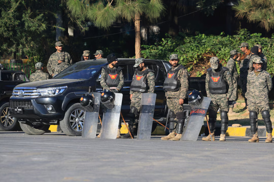 Supporters of Pakistan’s Imran Khan call off protest, his party says