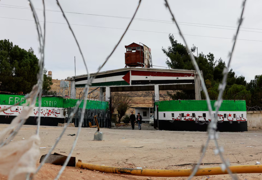 Syrian rebel leader, after Assad’s ouster, tightens his grip on the state