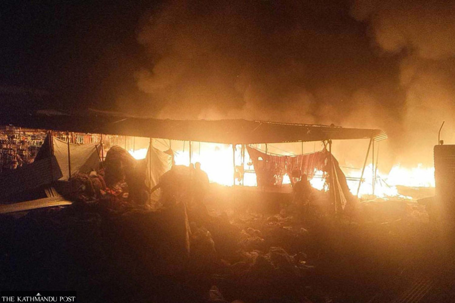 Fire destroys stalls at fair in Salyan