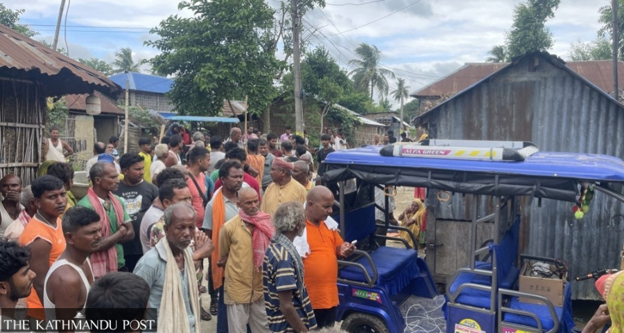 Couple electrocuted in Saptari while charging e-rickshaw