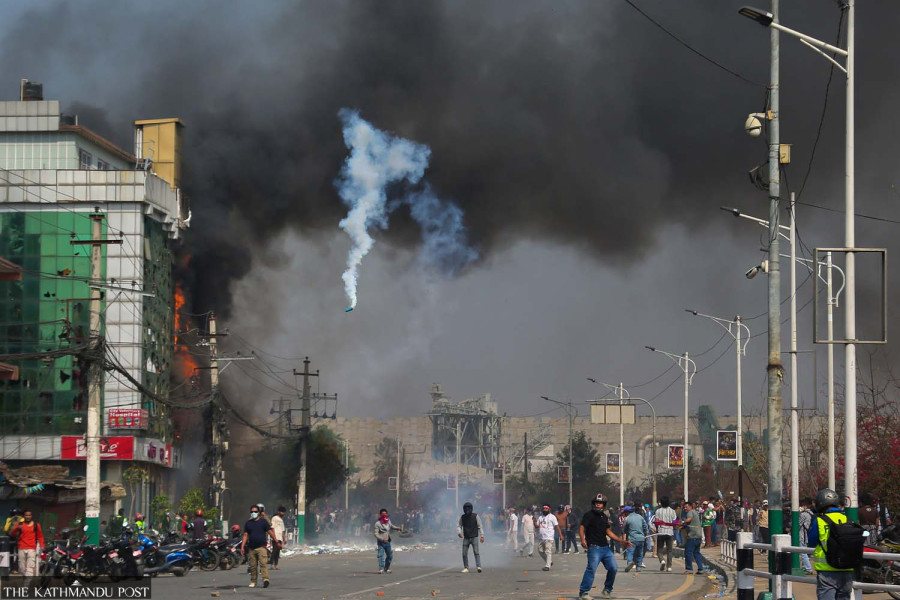 UML condemns violent pro-monarchy protests in Kathmandu