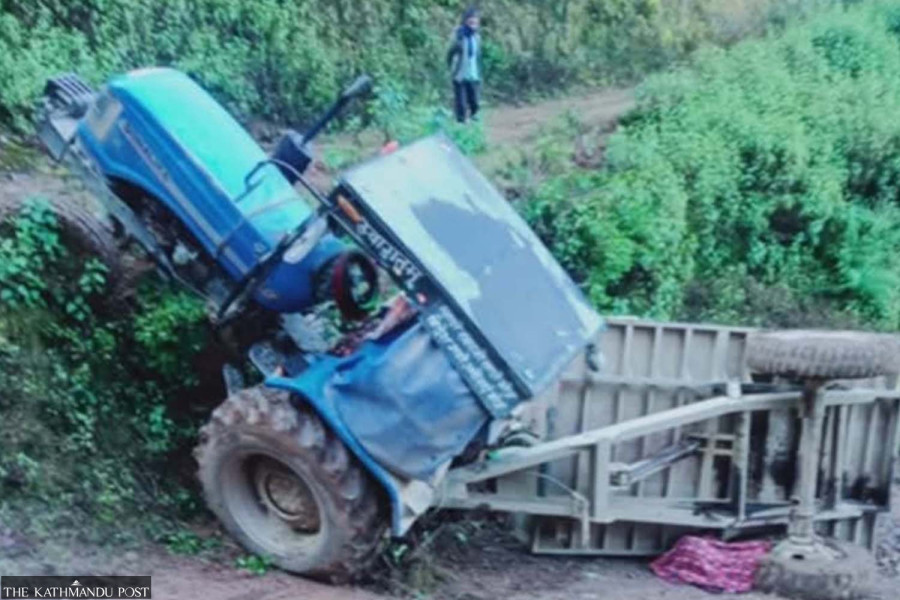 Man dies in Salyan tractor accident