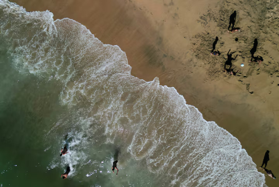 What will happen to the legal status of ‘sinking’ nations when their land is gone?