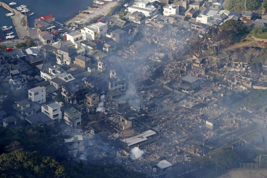 Japan’s biggest fire in nearly 50 years ravages 170 buildings, kills one