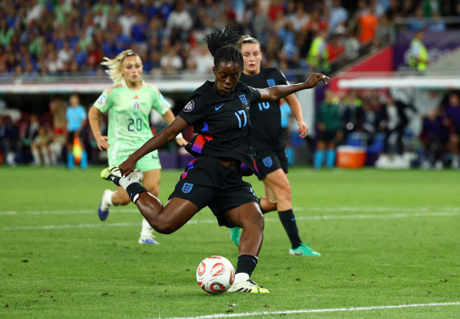 England teammates sing praises of young saviour Agyemang