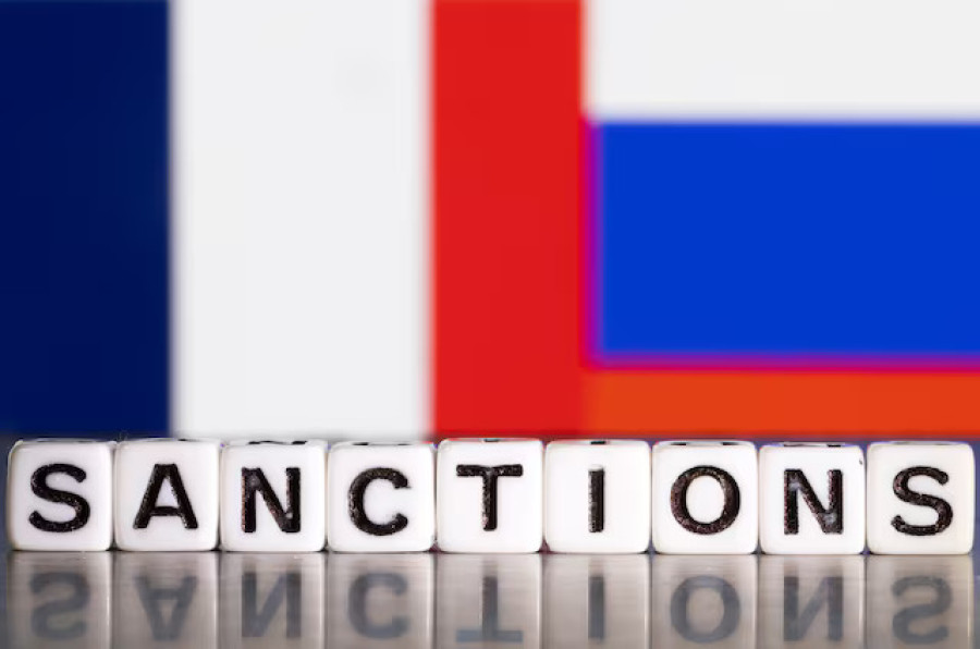  France to tap Russian assets for 195 million euros this year, minister says