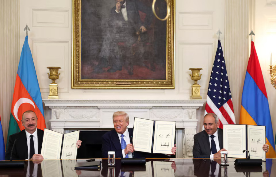 Trump announces peace agreement between Azerbaijan and Armenia