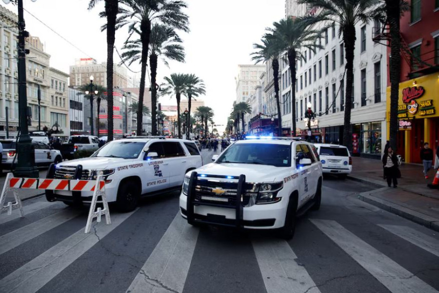 Driver in deadly New Orleans truck ramming may have had help; ISIS flag found on truck