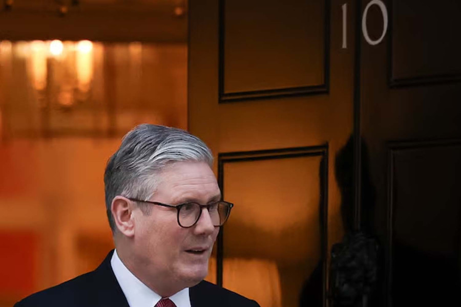 UK, France and Ukraine will present peace deal to Trump, Starmer says