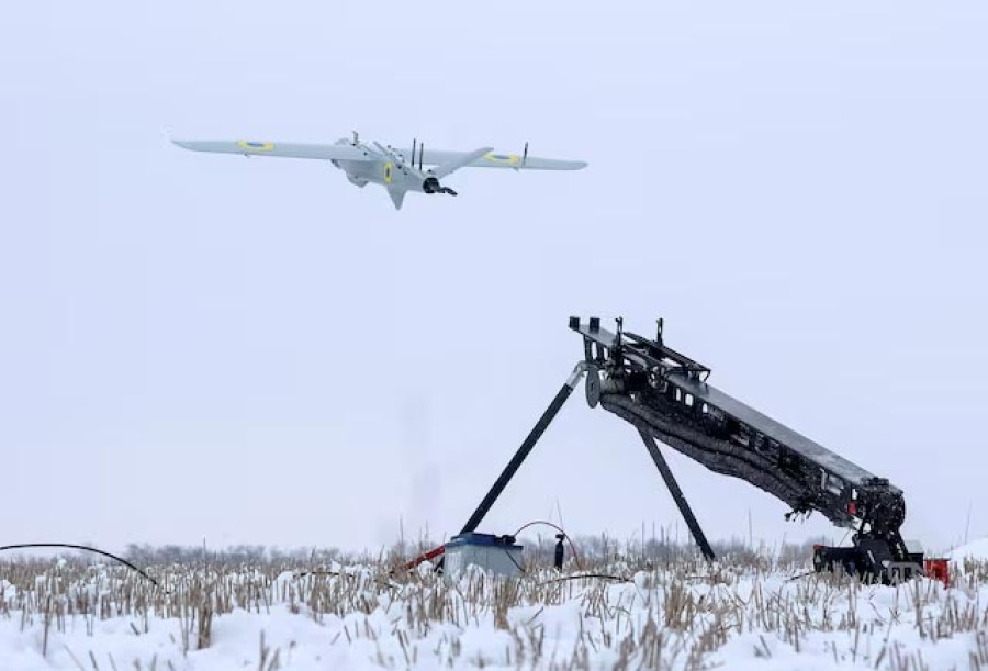 Russia, Ukraine continue air attacks with ceasefire prospects uncertain