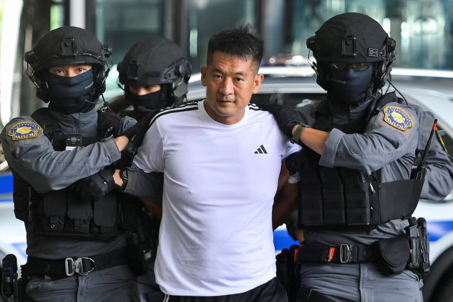 Thailand extradites gambling kingpin She Zhijiang to China
