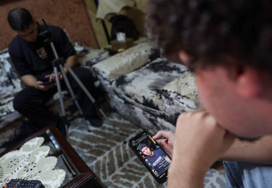 Egypt rounds up teenaged TikTokkers in crackdown on social media