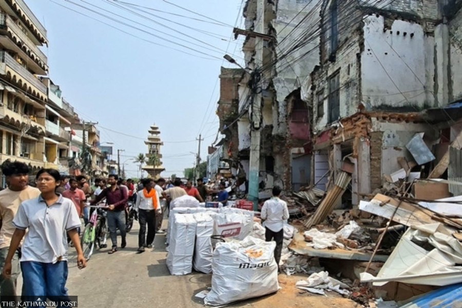 Birgunj launches drive to demolish over 1,000 roadside structures