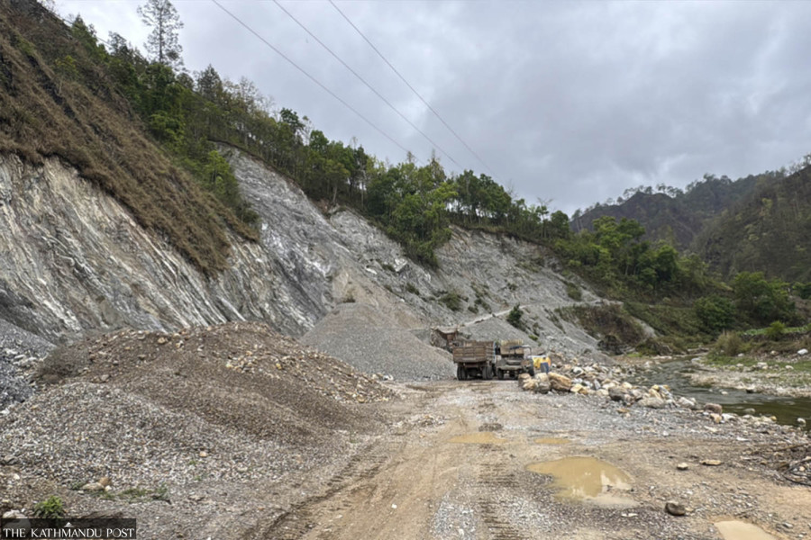  Palpa cracks down on illegal crusher industries