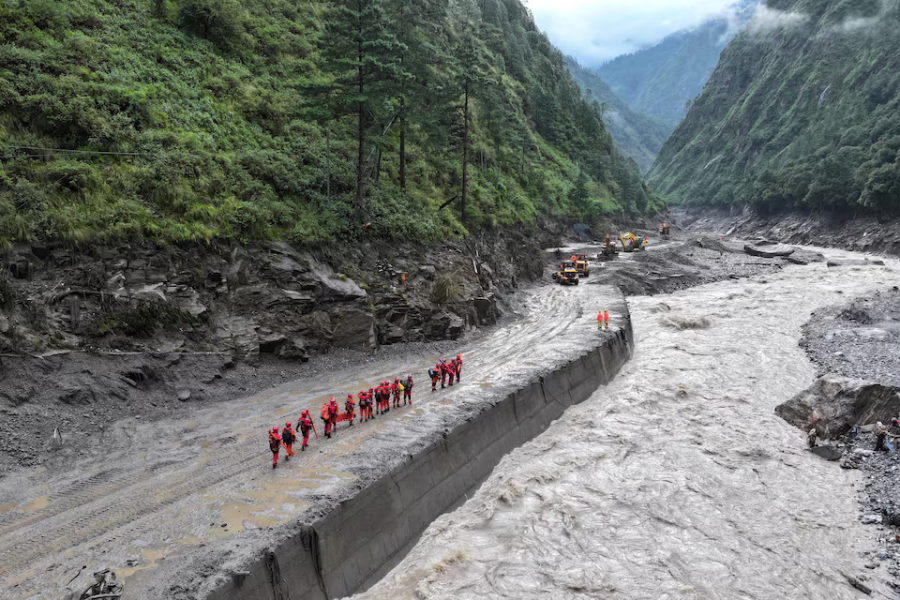 The intersection of human agency, political dynamics and ecological challenges in the Bhotekoshi flood