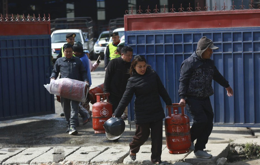Gas shortages require swift government response