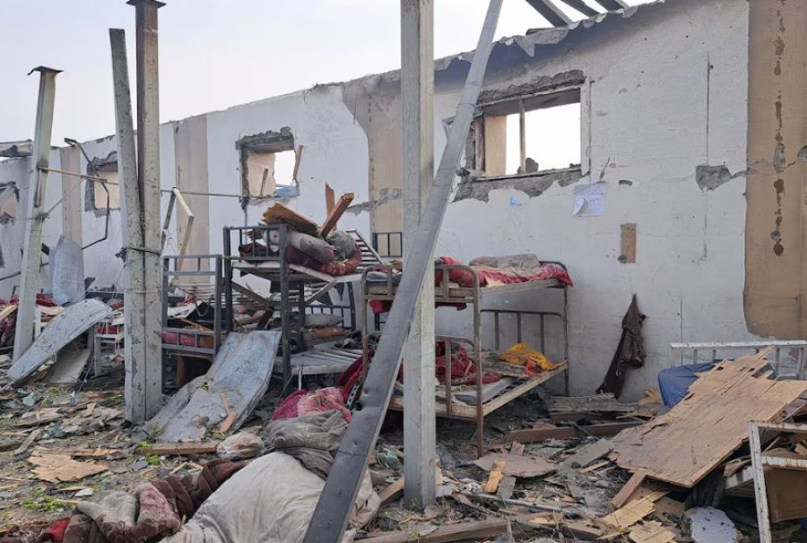 Afghanistan says 400 killed in Pakistan air strike on Kabul hospital, Pakistan rejects claim