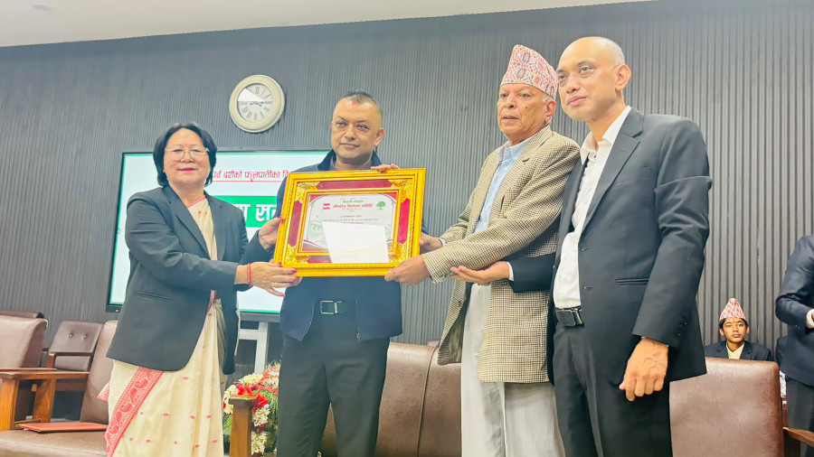 Gagan Thapa takes oath as Congress president, vows to regain public trust
