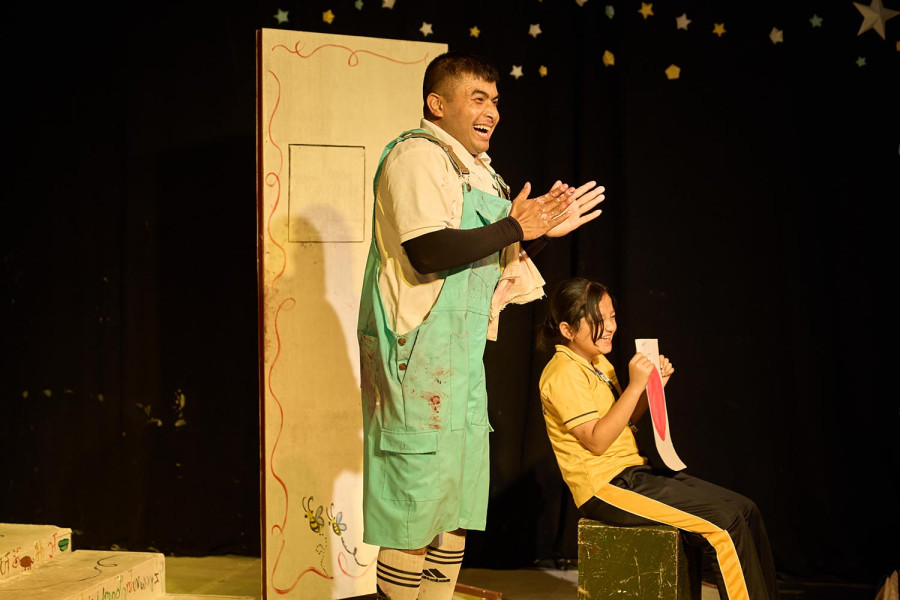 Theatre review: A world beyond the obvious in ‘Guliyo Shyau’