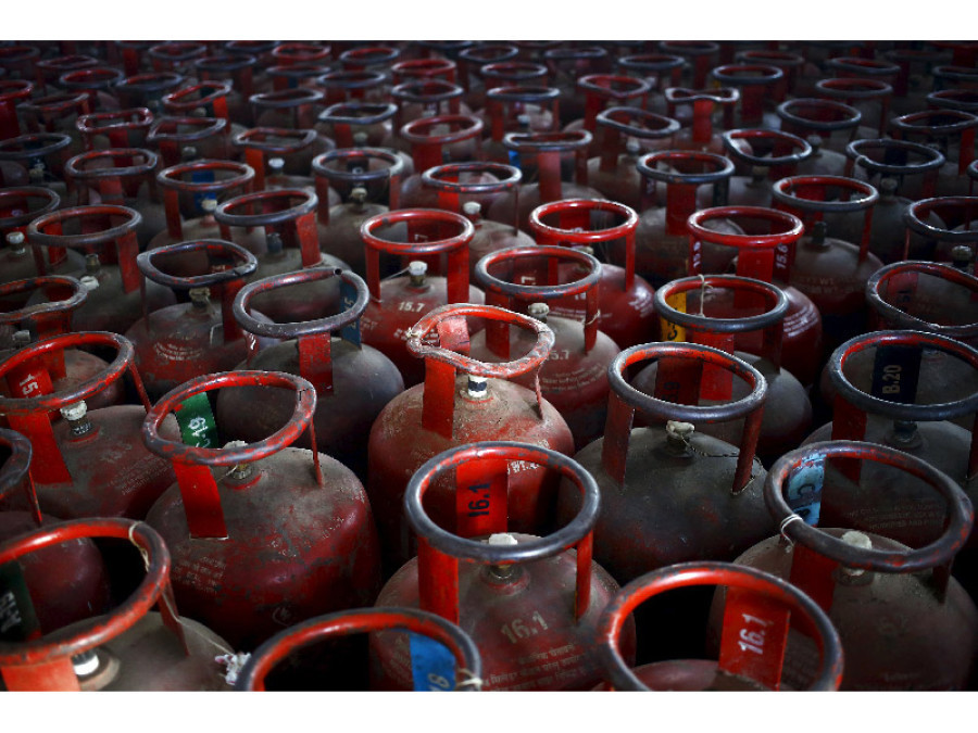 Cooking gas shortage persists in Valley ahead of polls