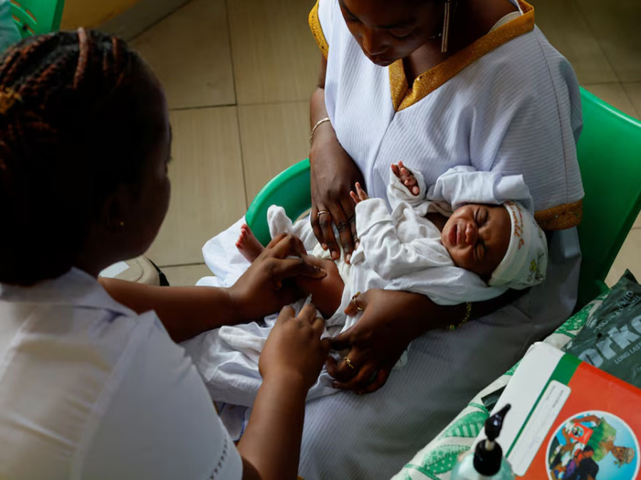 New malaria vaccines helped Ghana slash child deaths. Then Trump, others cut aid