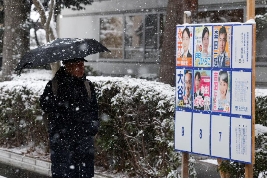 Japan’s Takaichi aims for blizzard of votes in rare winter election