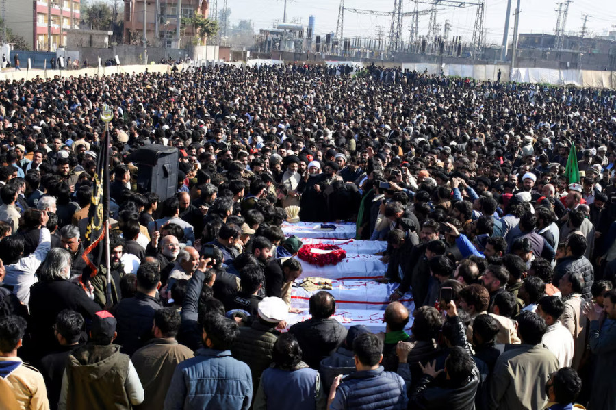 Thousands in Islamabad mourn 31 killed in suicide bombing of Shi’ite mosque