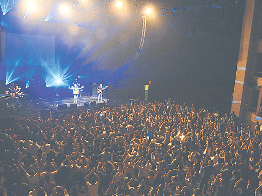 Nepathya rocks Manhattan Center