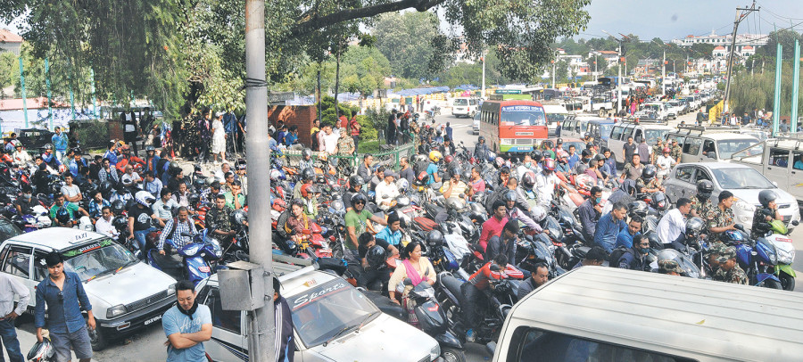 3-day fuel sale restriction on pvt vehicles