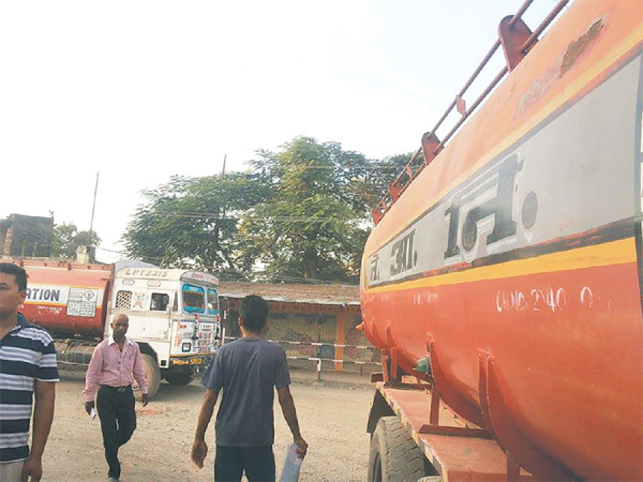 91 tankers, 12 LPG bullets enter Nepal