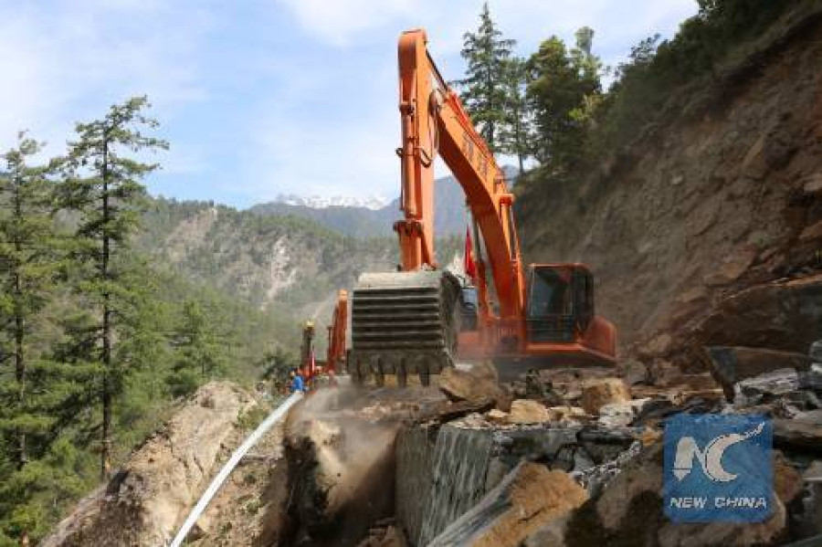 China-Nepal border port disrupted by quake reopens