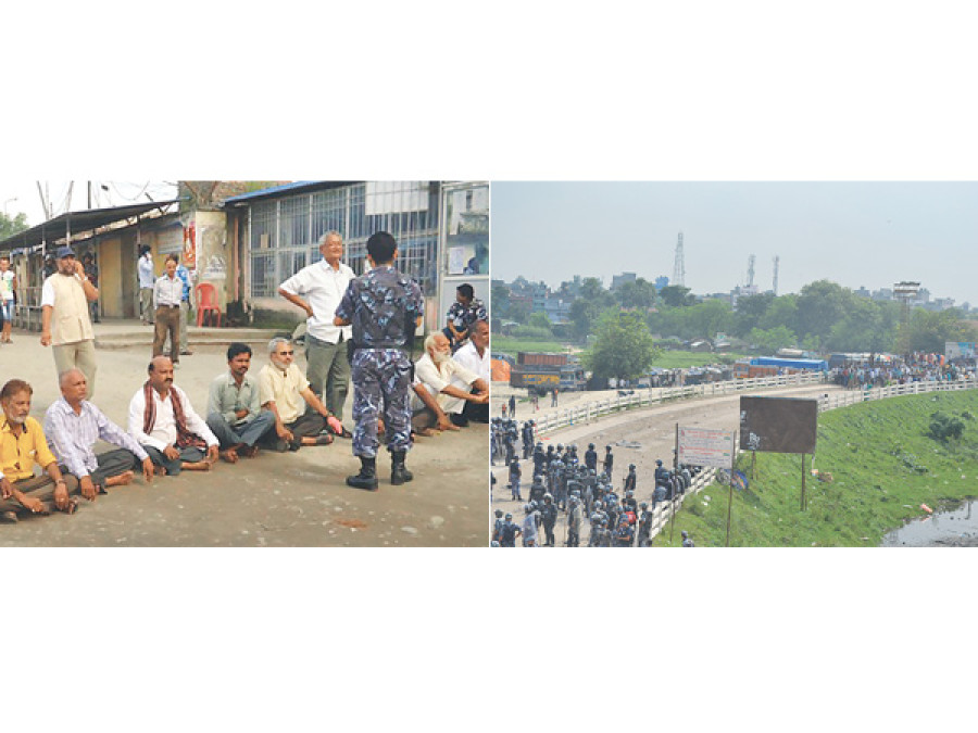 Protesters stage sit-in at major border points