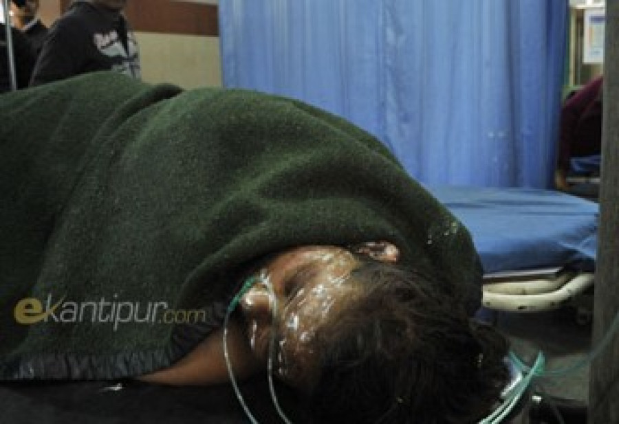 2 school girls injured in Basantapur acid attack