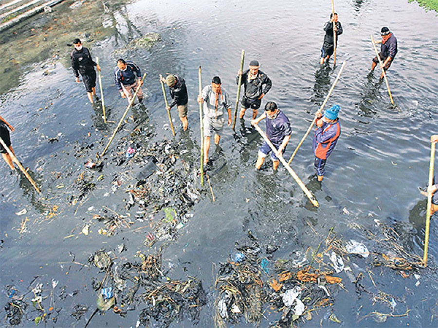 Cleaning Bagmati river