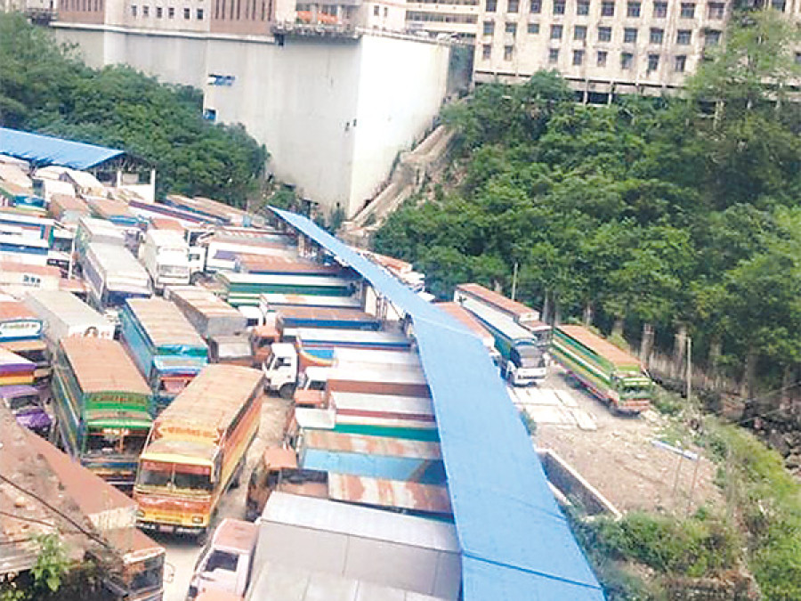Traders halt transportation of goods imported from China