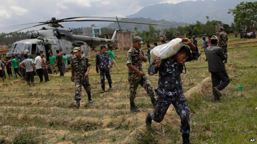 Nepal earthquake: 'Nine out of 10 soldiers' in rescue mission