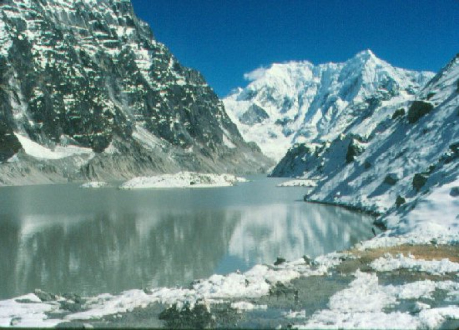 Tsho-Rolpa lake gets advanced early warning system