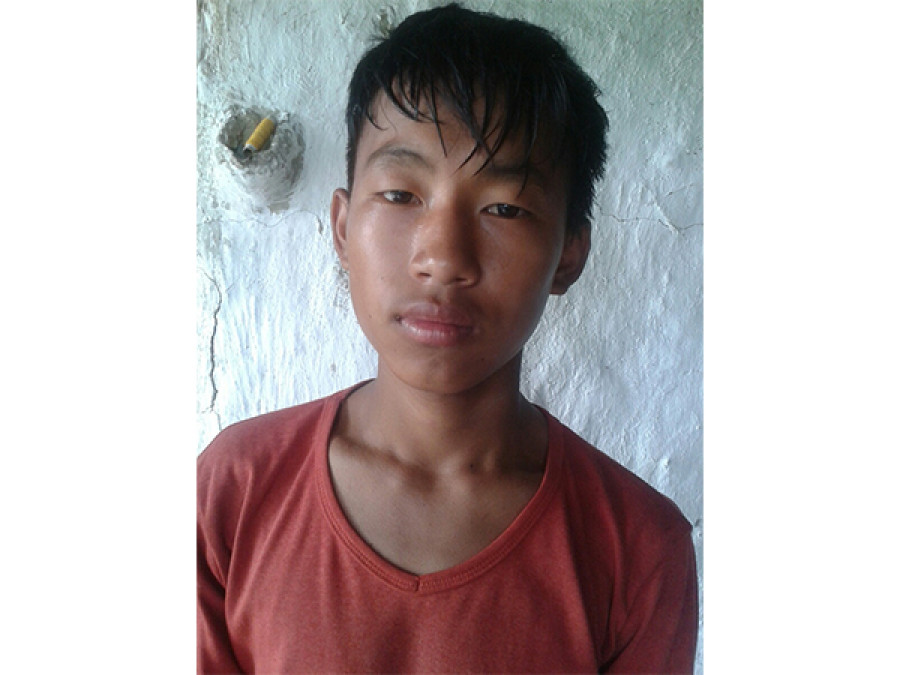 Boy ploughs field to pay college fee
