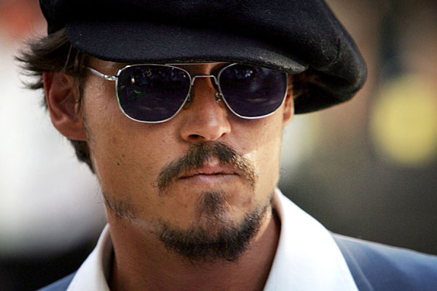 Johnny Depp gave Justin Bieber his hat