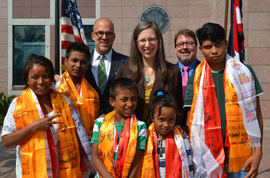 US Ambassador bids farewell to 90,000th refugee to resettle in the US