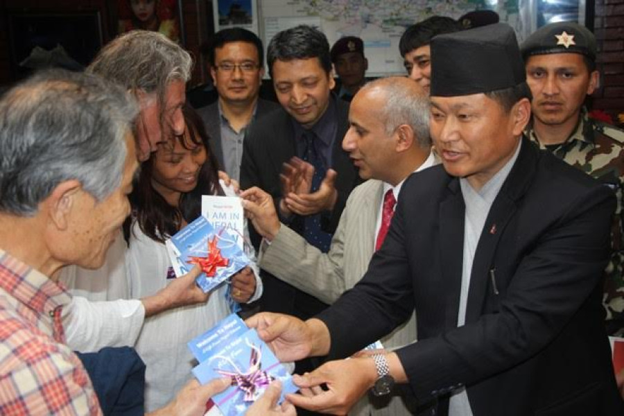 Govt starts offering free SIM cards to foreign tourists