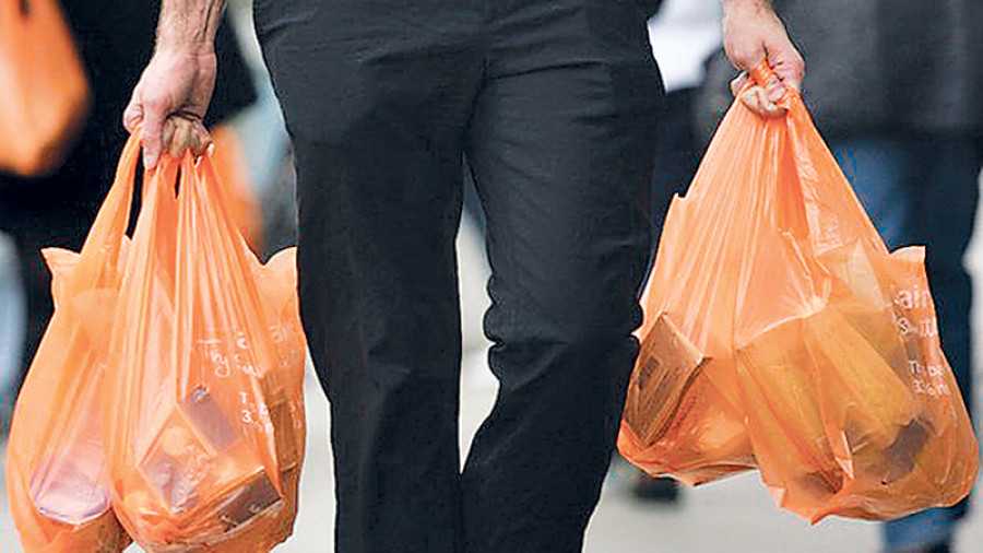 Plastic bag manufacturers urge govt to rethink ban