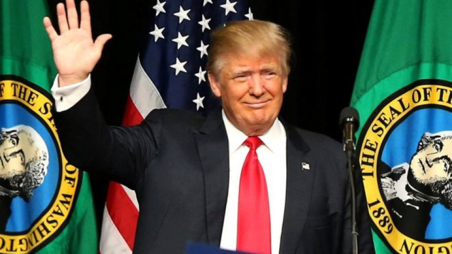 US election: Trump in apparent reverse on taxes for rich