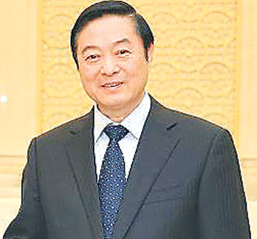 Senior chinese leader Liu arriving